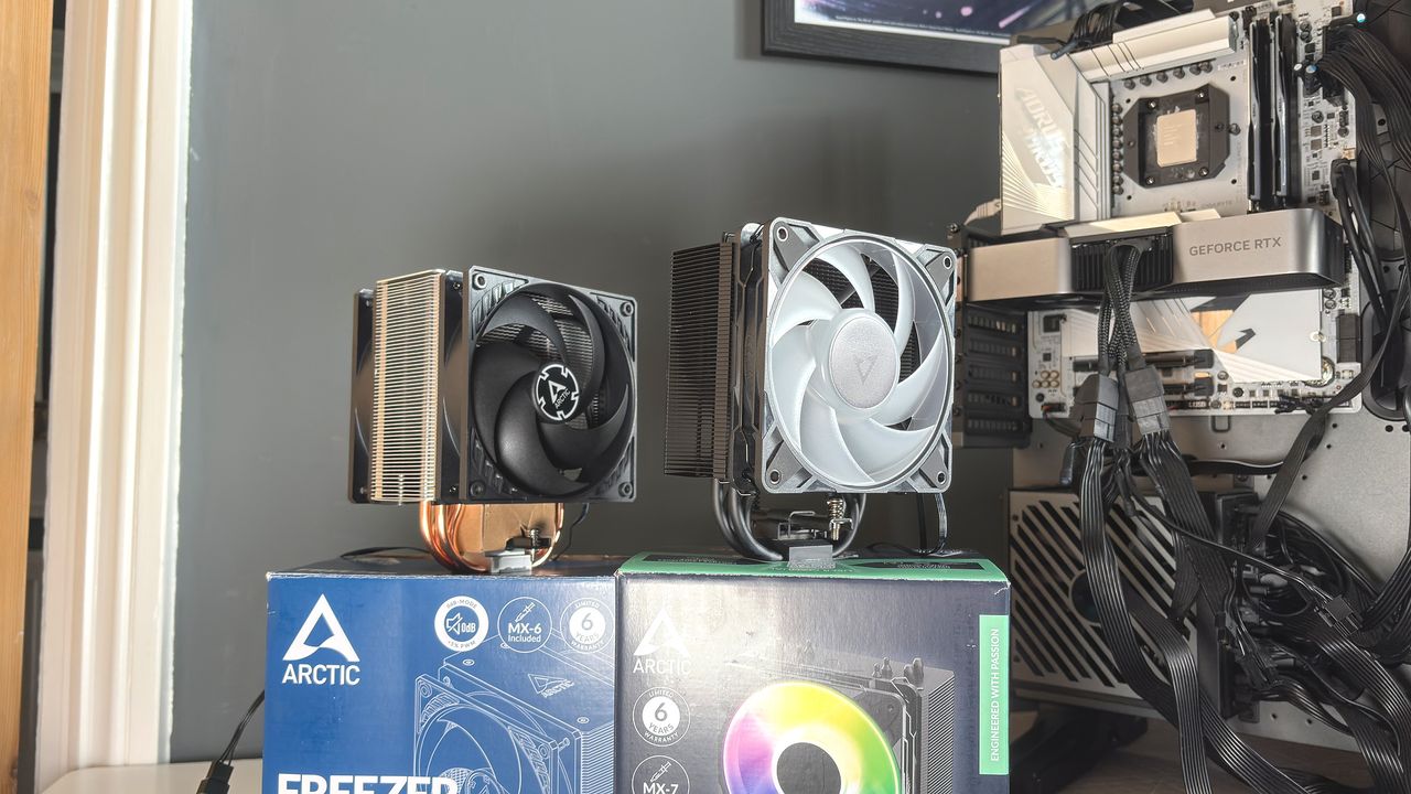 An Arctic Freezer 36-S on a desk and installed in a gaming PC, with the Freezer 36 nearby.