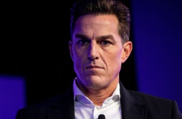 After laying off Battlefield 6 developers, EA pays its CEO $38 million because Battlefield 6 did so well
