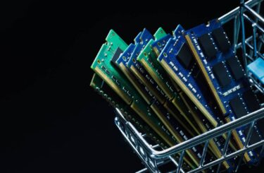 Fresh evidence from independent researchers confirms the first drop in PC shipments in over a year… and it’s only going to get worse