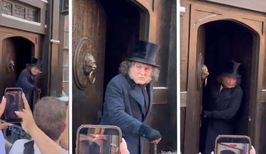 Johnny Depp Dressed As Scrooge At Comic Con Is Really Pathetic