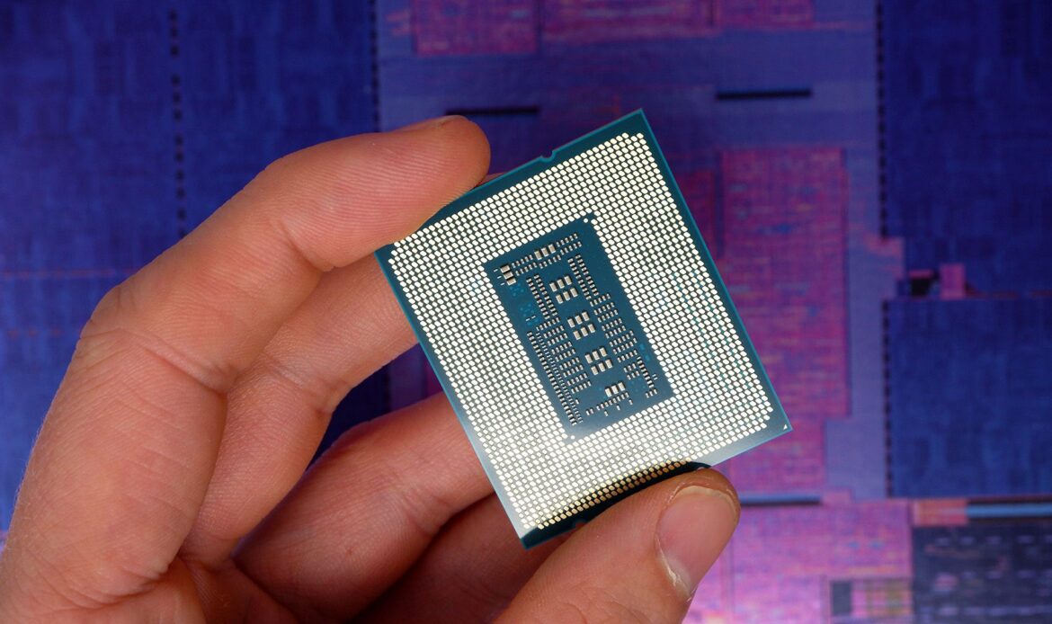 Intel is keeping Raptor Lake CPUs around for ‘years to come’ as a cheaper alternative to DDR5-compatible chips