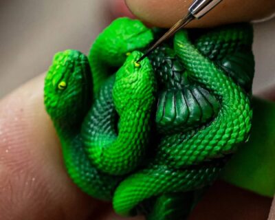 Razer has unveiled a highly limited hand-painted snake keycap, and it’s so detailed you can make out its every scale
