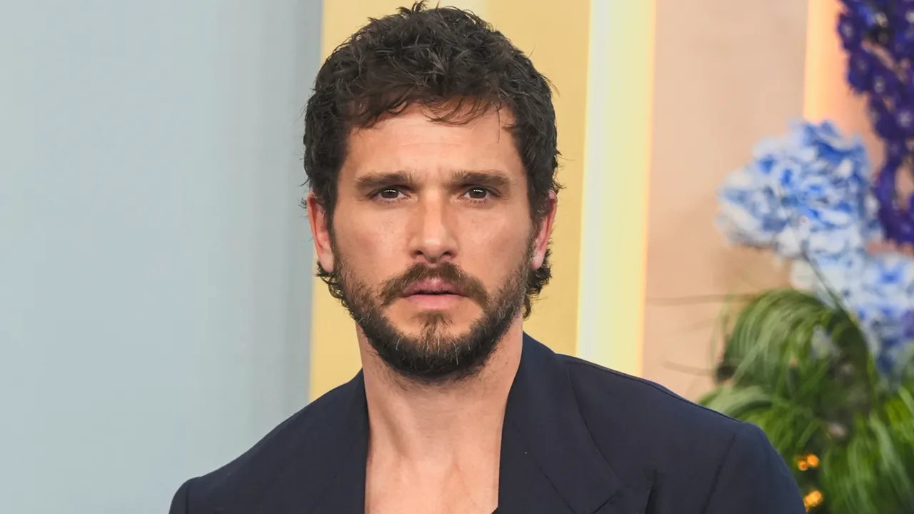 Kit Harington Takes Over as Gilderoy Lockhart as Nicholas Hoult Exits HBO’s Harry Potter Season 2