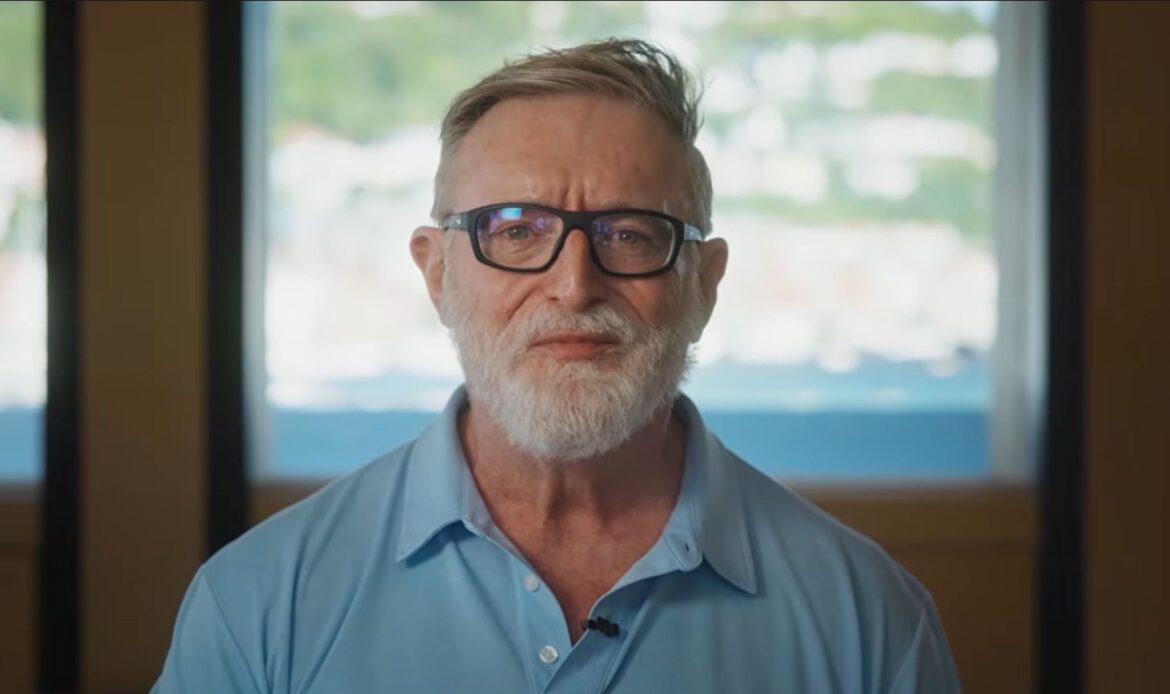 ‘Dude no joke looks like Hugh Jackman now’: The internet is swooning over Gabe Newell’s svelte new look at The International