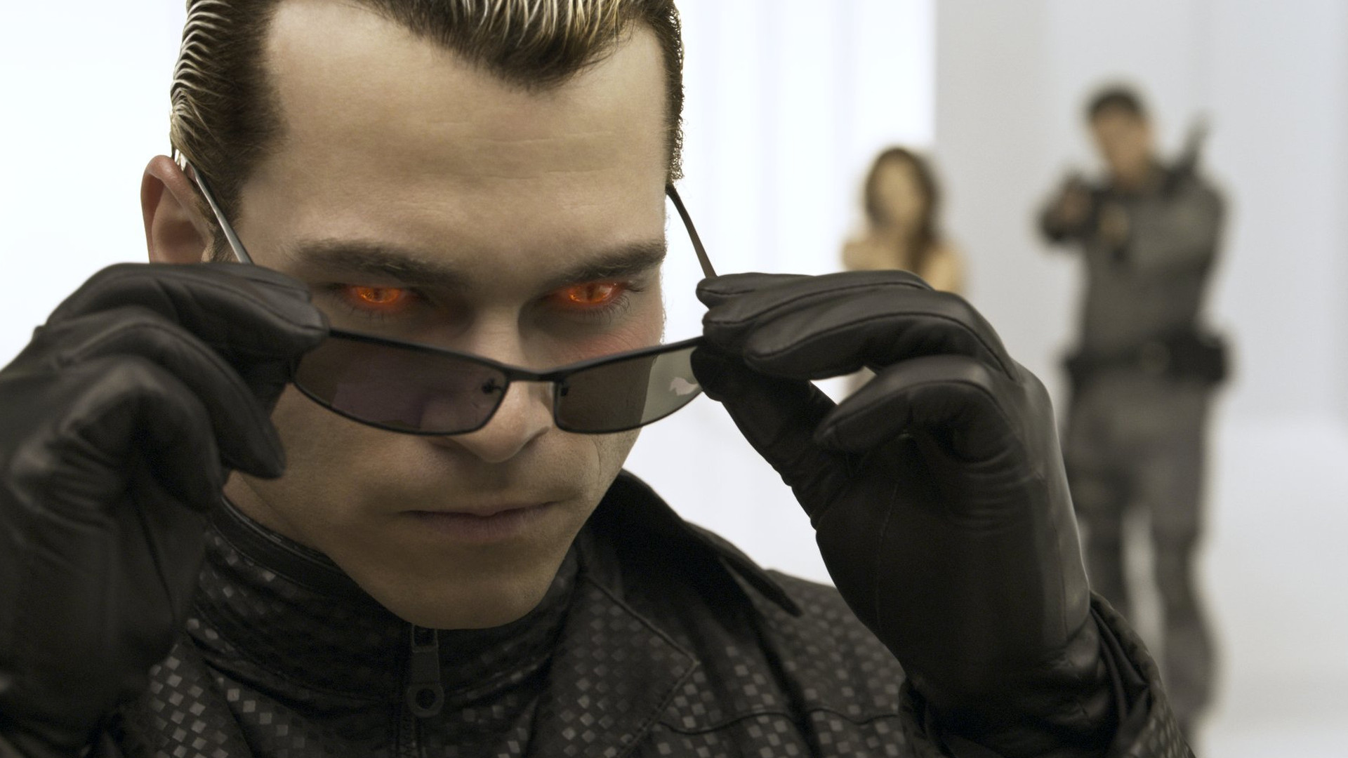 A close-up of Shawn Roberts as Albert Wesker during a scene in Resident Evil: Afterlife